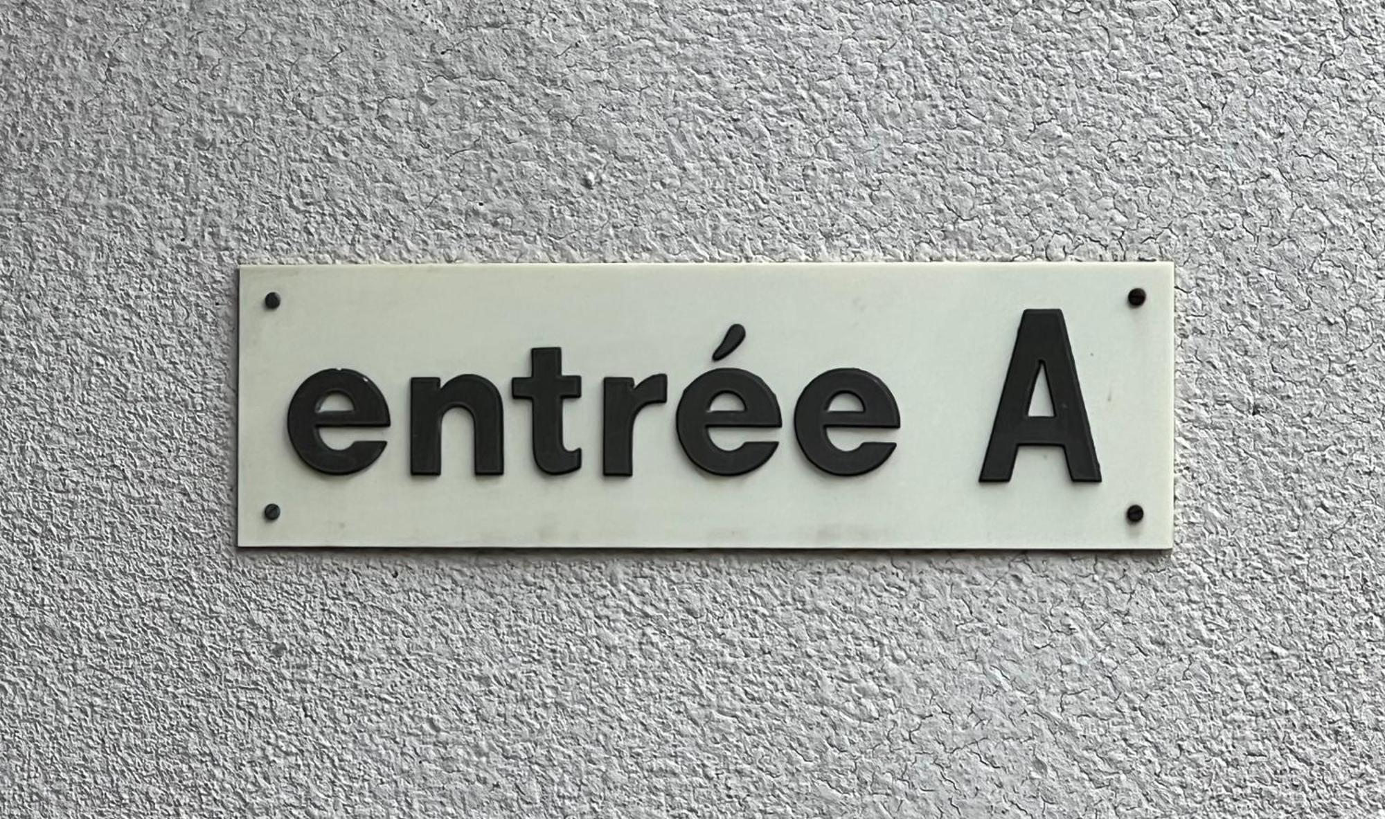 شقة Terrasse Adroit T2 Barcelonnette - Wi-Fi Gratuit - 7 Couchages المظهر الخارجي الصورة